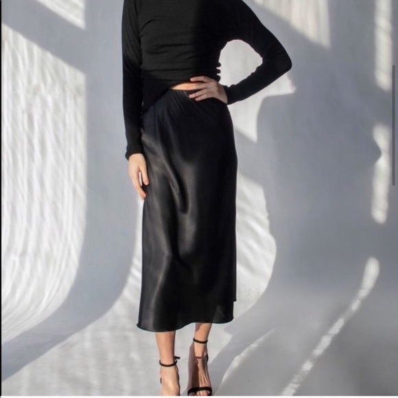 Zara satin effect midi skirt - Picture 12 of 16